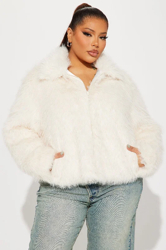 Put It On Faux Fur Coat - Ivory